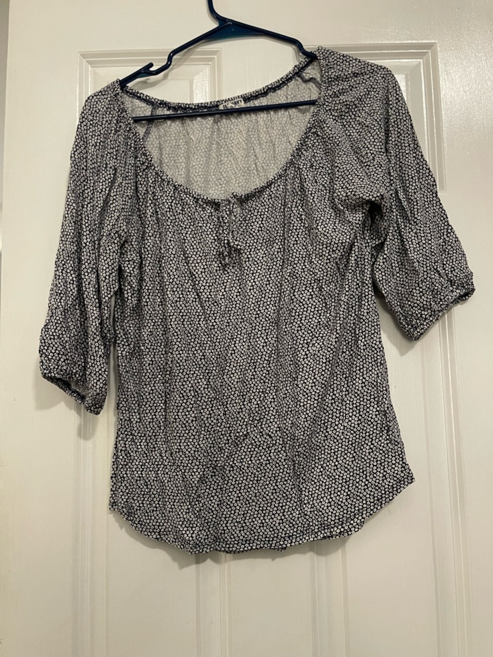 Old Navy Navy and White Peasant-Style Scoop Neck Blouse